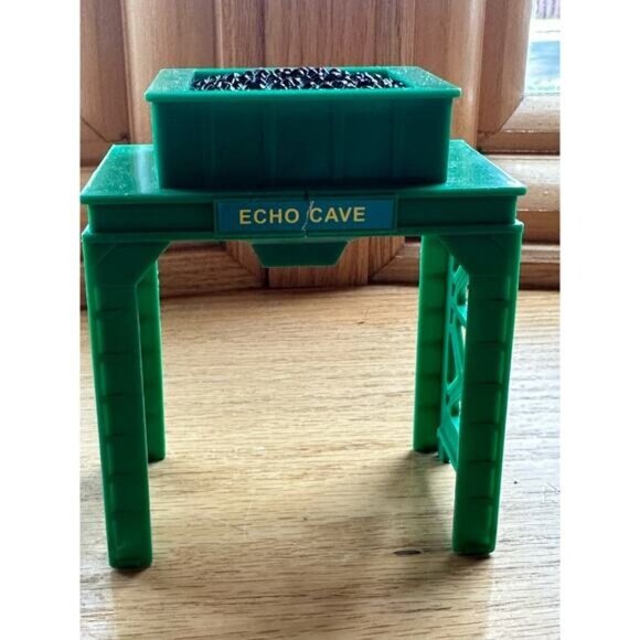 Thomas and Friend Green Eco Cave Represent Part - Picture 1 of 9